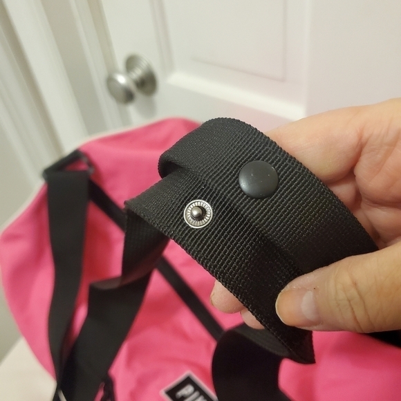 "PINK" Large Zip Close Weekender Duffle Bag, colorful, lightweight - Picture 3 of 10